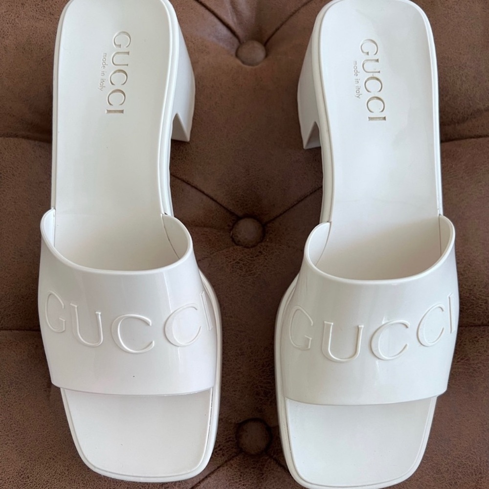 Gucci rubber slide sandal
